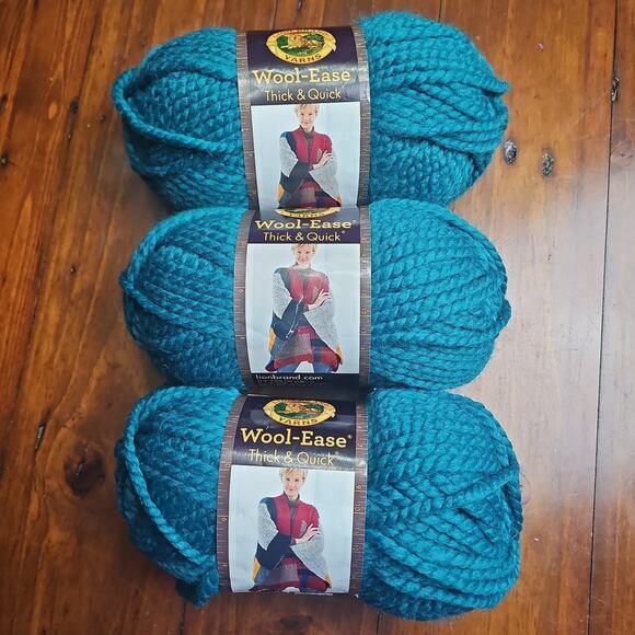 3 SKEINS LION BRAND WOOL EASE THICK AND QUICK / peacock - Picture 1 of 6